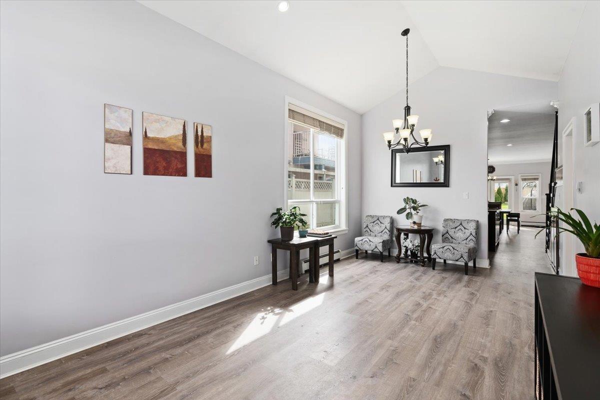 11288 87a Avenue, Delta, British Columbia  V4C 3A6 - Photo 4 - R3113883