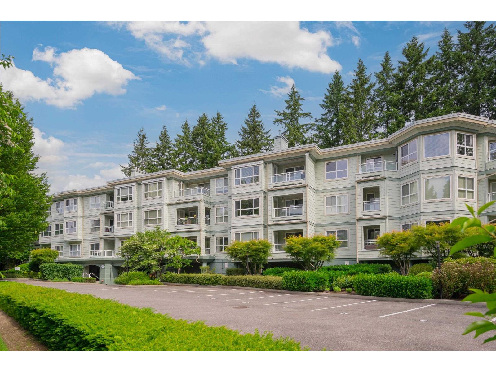 302 9018 208 Street, Langley, British Columbia  V1M 2Y8 - Photo 1 - R3113359