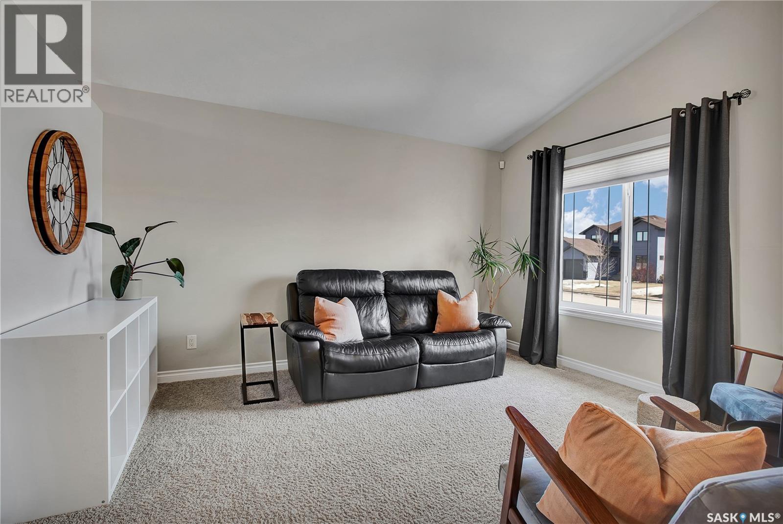 106 Bennion Crescent, Saskatoon, Saskatchewan  S7W 0H1 - Photo 6 - SK033662