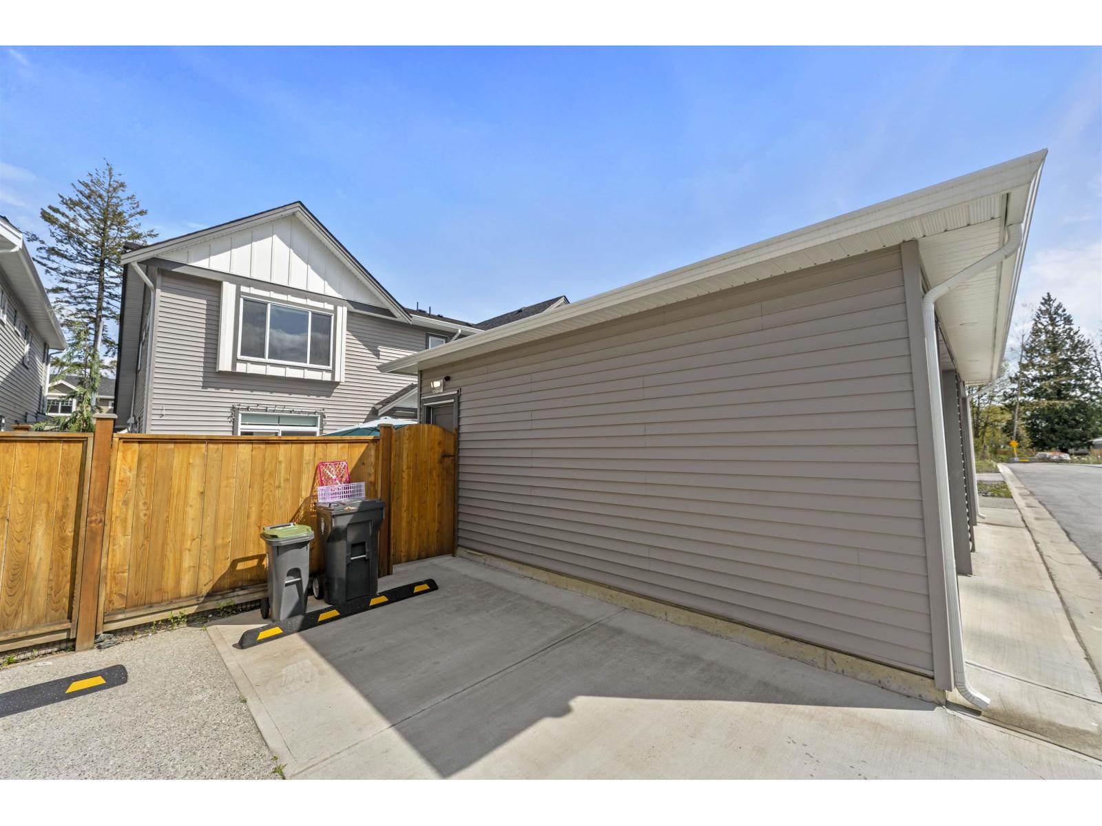 20520 76a Avenue, Langley, British Columbia  V2Y 3T1 - Photo 38 - R3114584