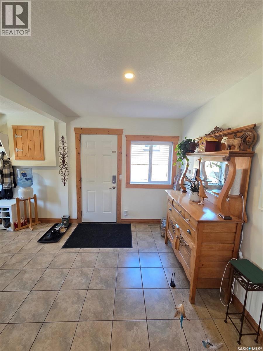203 10th Street, White Bear Ir 70, Saskatchewan  S0C 0R0 - Photo 3 - SK033618