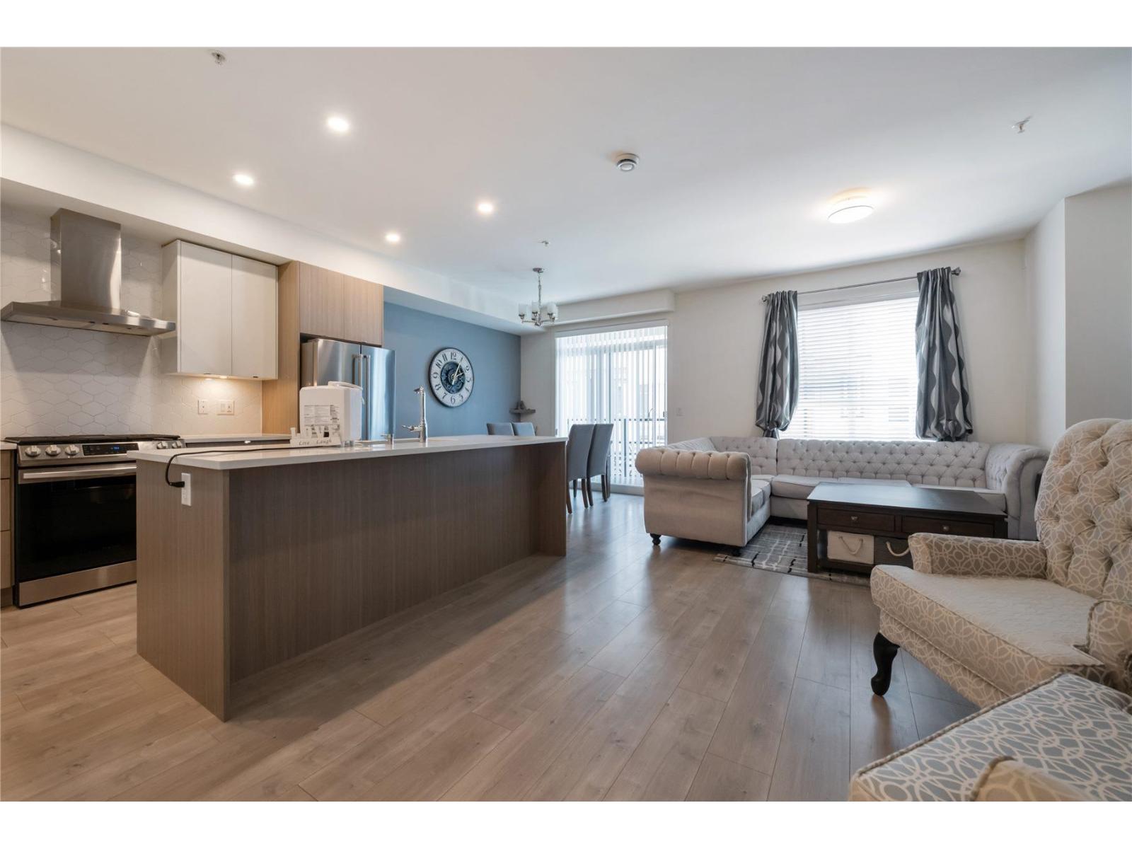 89 7947 209 Street, Langley, British Columbia  V2Y 0Y6 - Photo 2 - R3114525