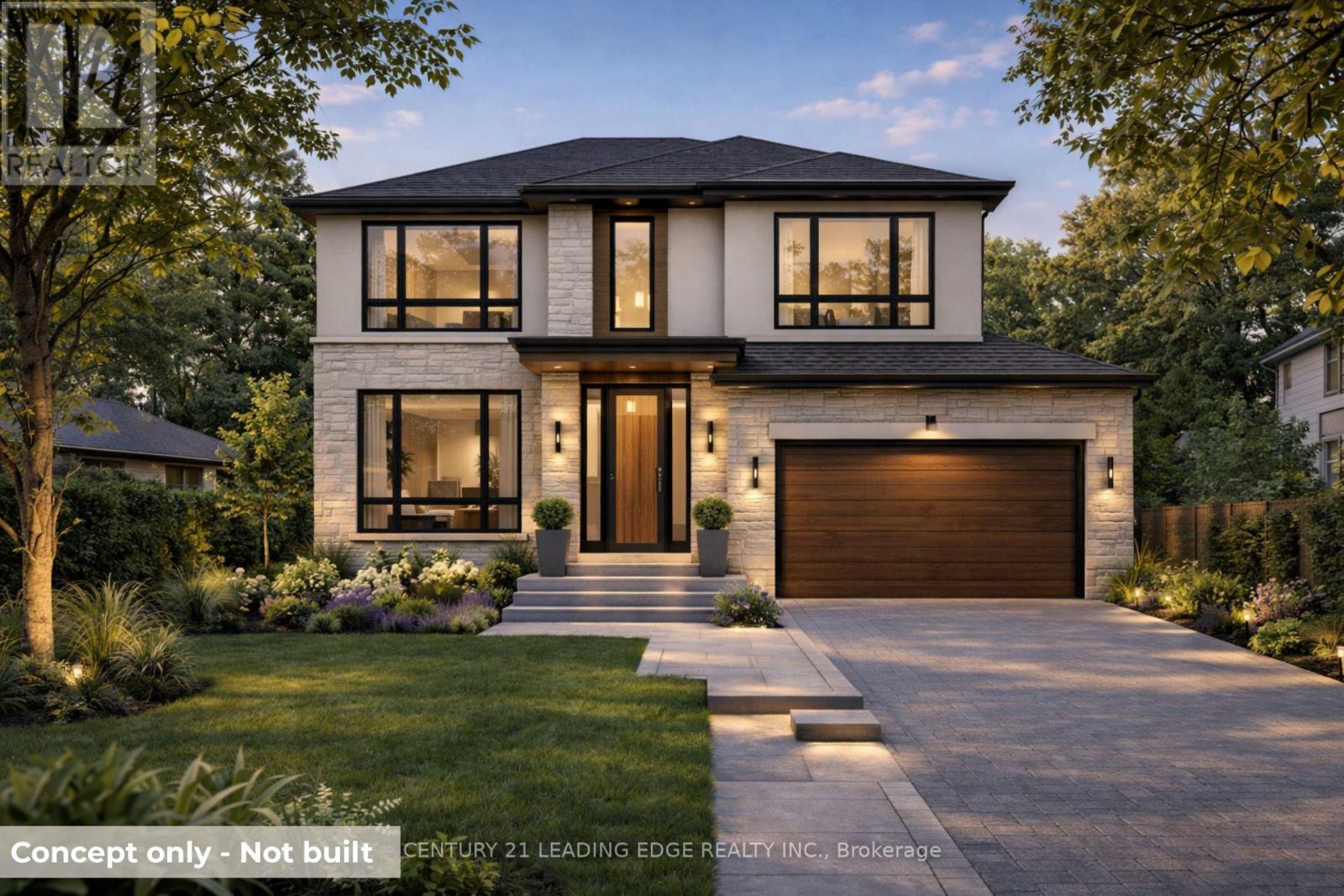 11 COLLINSON BOULEVARD, Toronto, Ontario