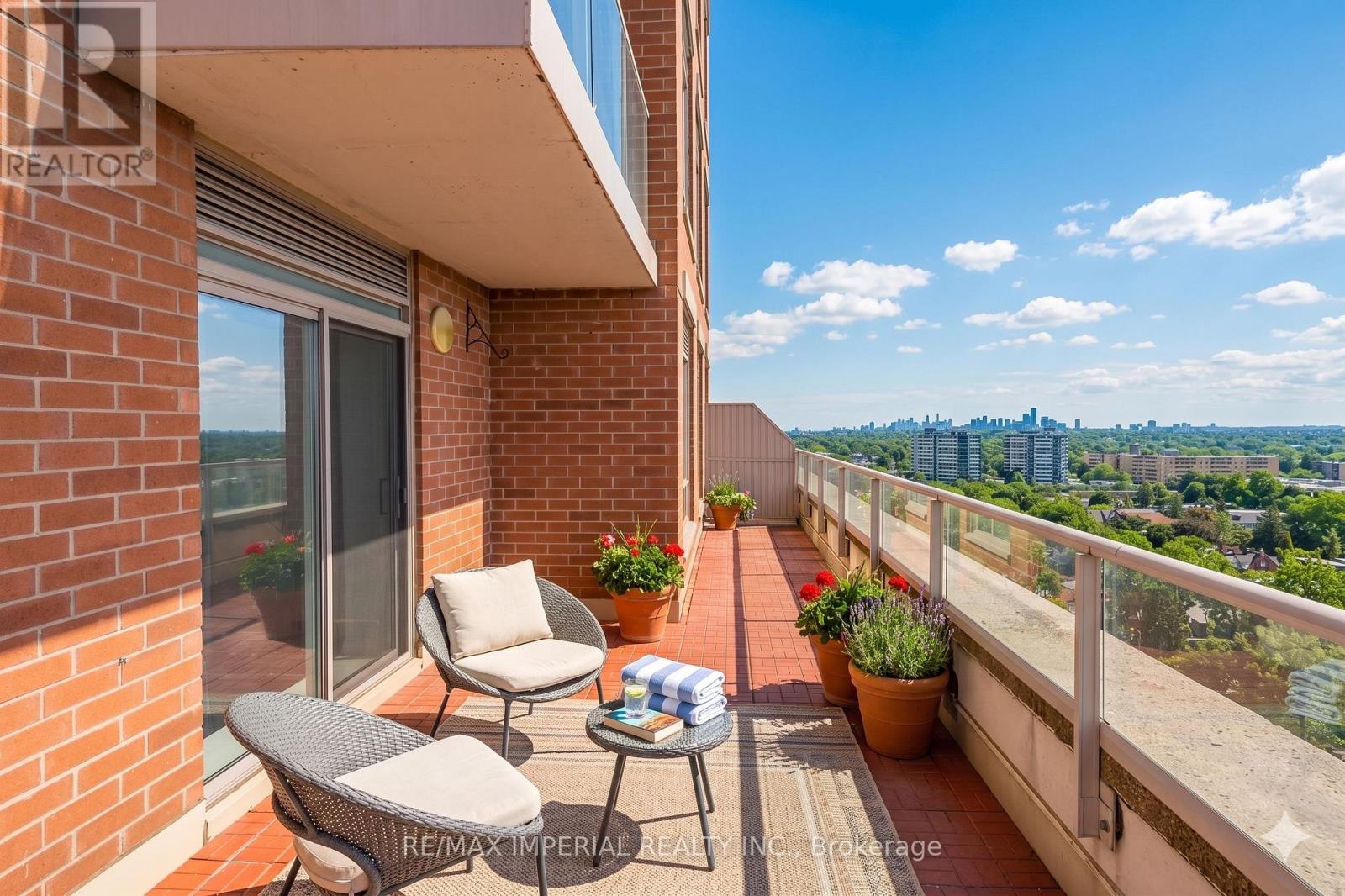 Rg1 - 2 Clairtrell Road, Toronto, Ontario  M2N 7H5 - Photo 18 - C13027780