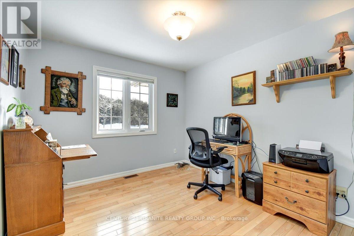 34 Wilson Lane, Hastings Highlands, Ontario  K0L 1C0 - Photo 16 - X12888290