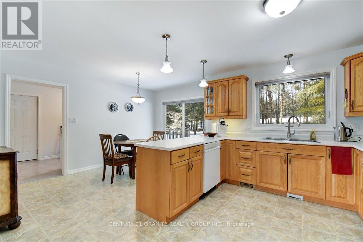 34 Wilson Lane, Hastings Highlands, Ontario  K0L 1C0 - Photo 13 - X12888290