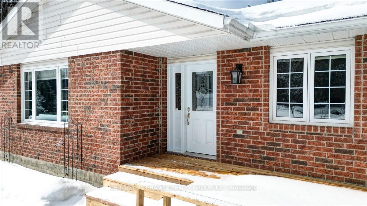 34 Wilson Lane, Hastings Highlands, Ontario  K0L 1C0 - Photo 4 - X12888290