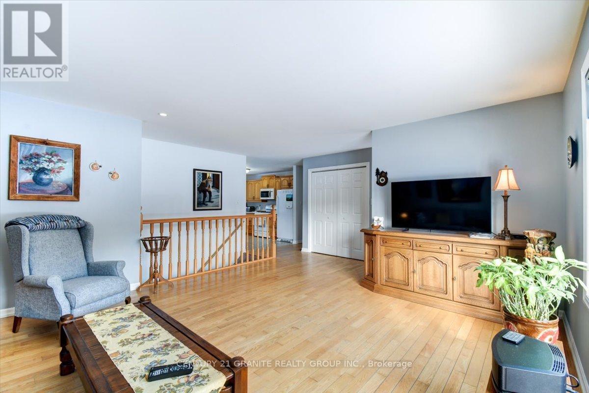 34 Wilson Lane, Hastings Highlands, Ontario  K0L 1C0 - Photo 7 - X12888290