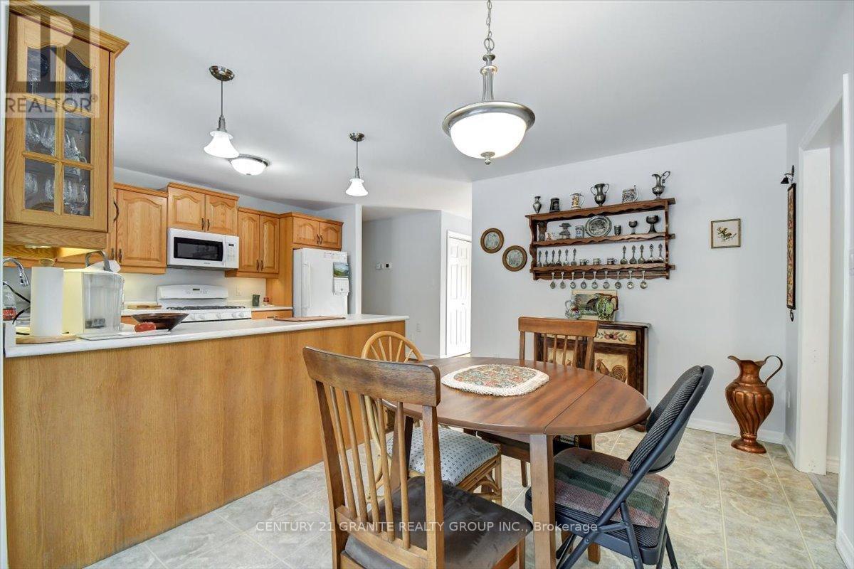 34 Wilson Lane, Hastings Highlands, Ontario  K0L 1C0 - Photo 8 - X12888290