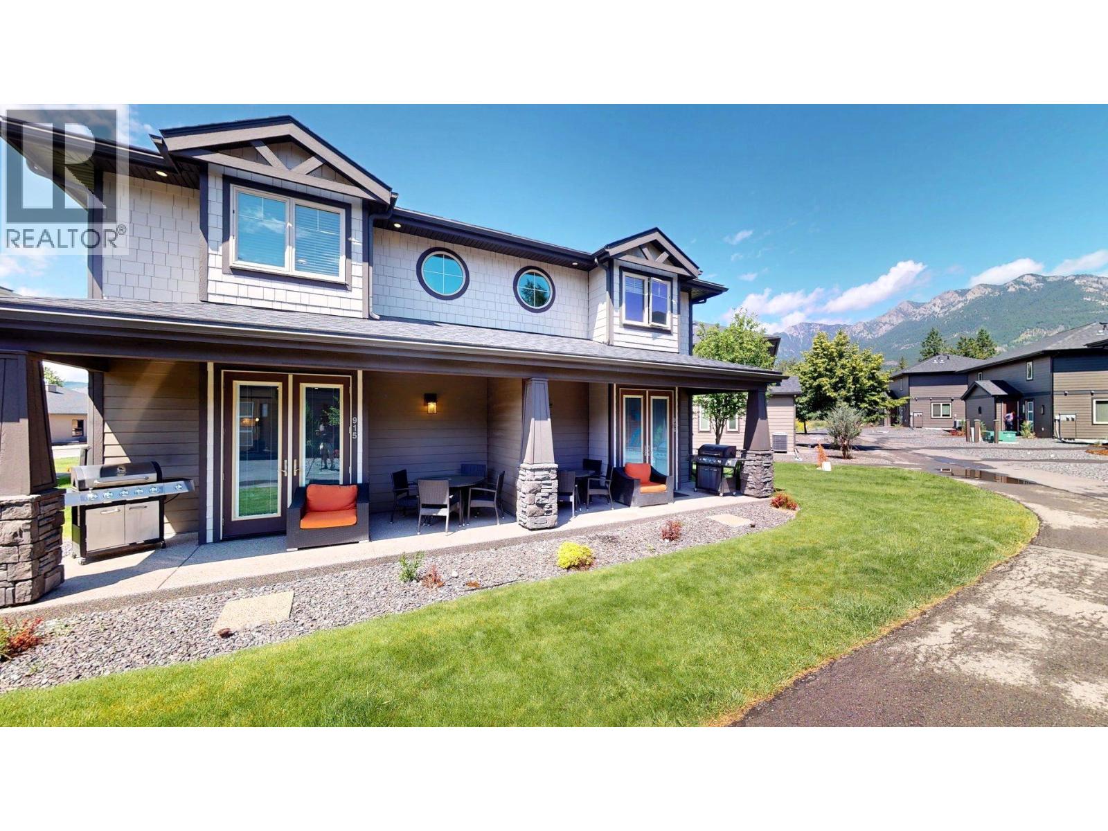 900 BIGHORN Boulevard Unit# 915 E, Radium Hot Springs, British Columbia