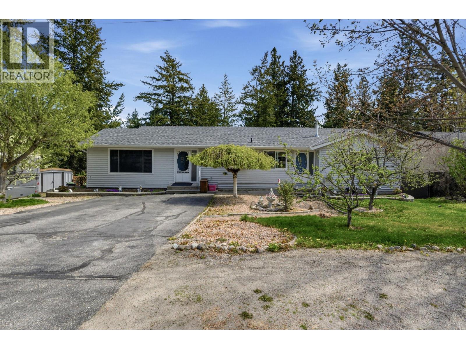 3193 Mcleod Road, West Kelowna, British Columbia  V4T 1A6 - Photo 2 - 10383841