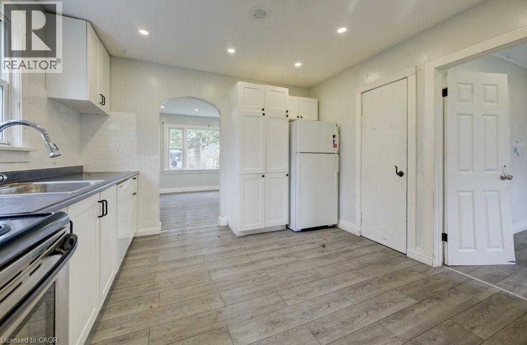 37 Catherine Street, Fort Erie, Ontario  L2A 2G8 - Photo 14 - 40823307