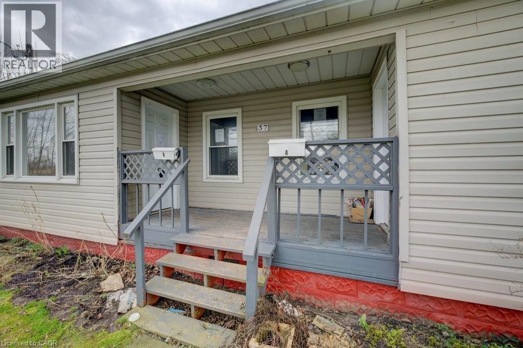 37 Catherine Street, Fort Erie, Ontario  L2A 2G8 - Photo 4 - 40823307