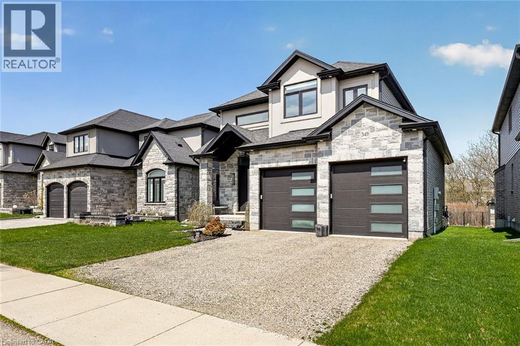 349 Masters Drive, Woodstock, Ontario  N4T 0L2 - Photo 3 - 40822816