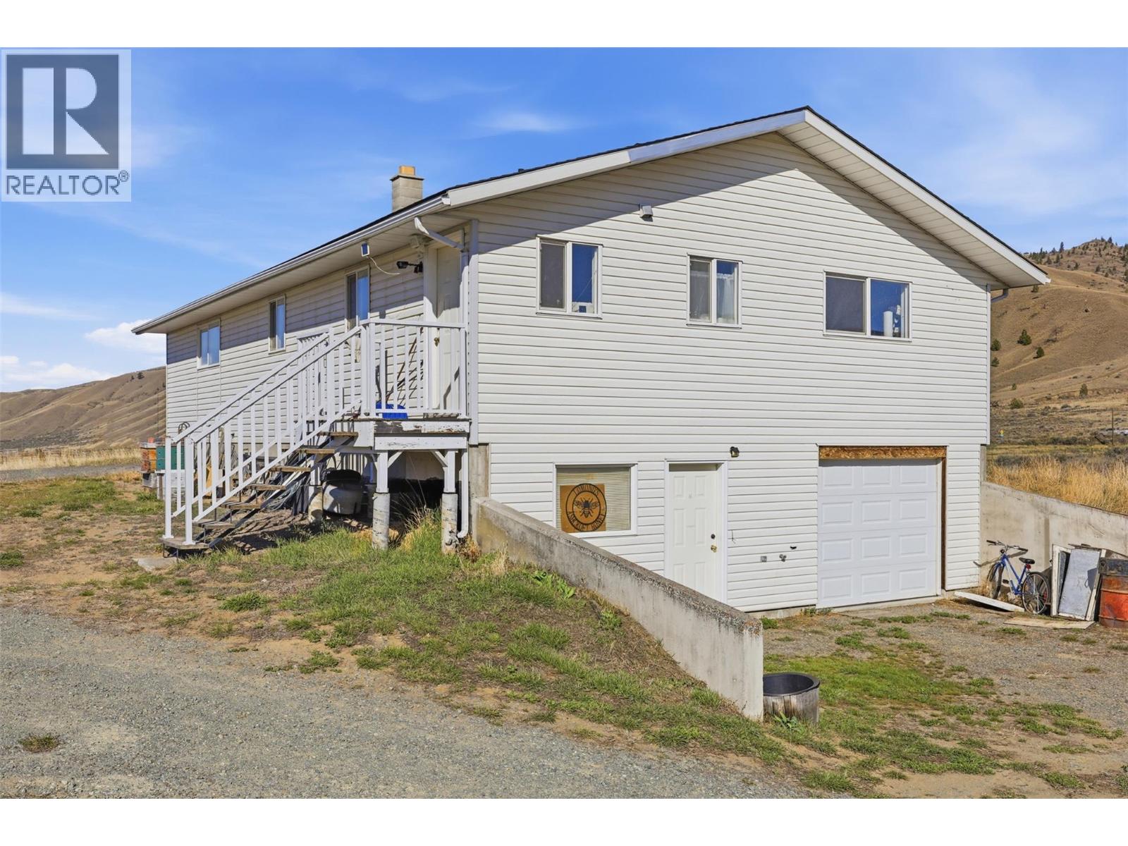 1559 Steelhead Road, Kamloops, British Columbia  V0K 2J0 - Photo 3 - 10383487