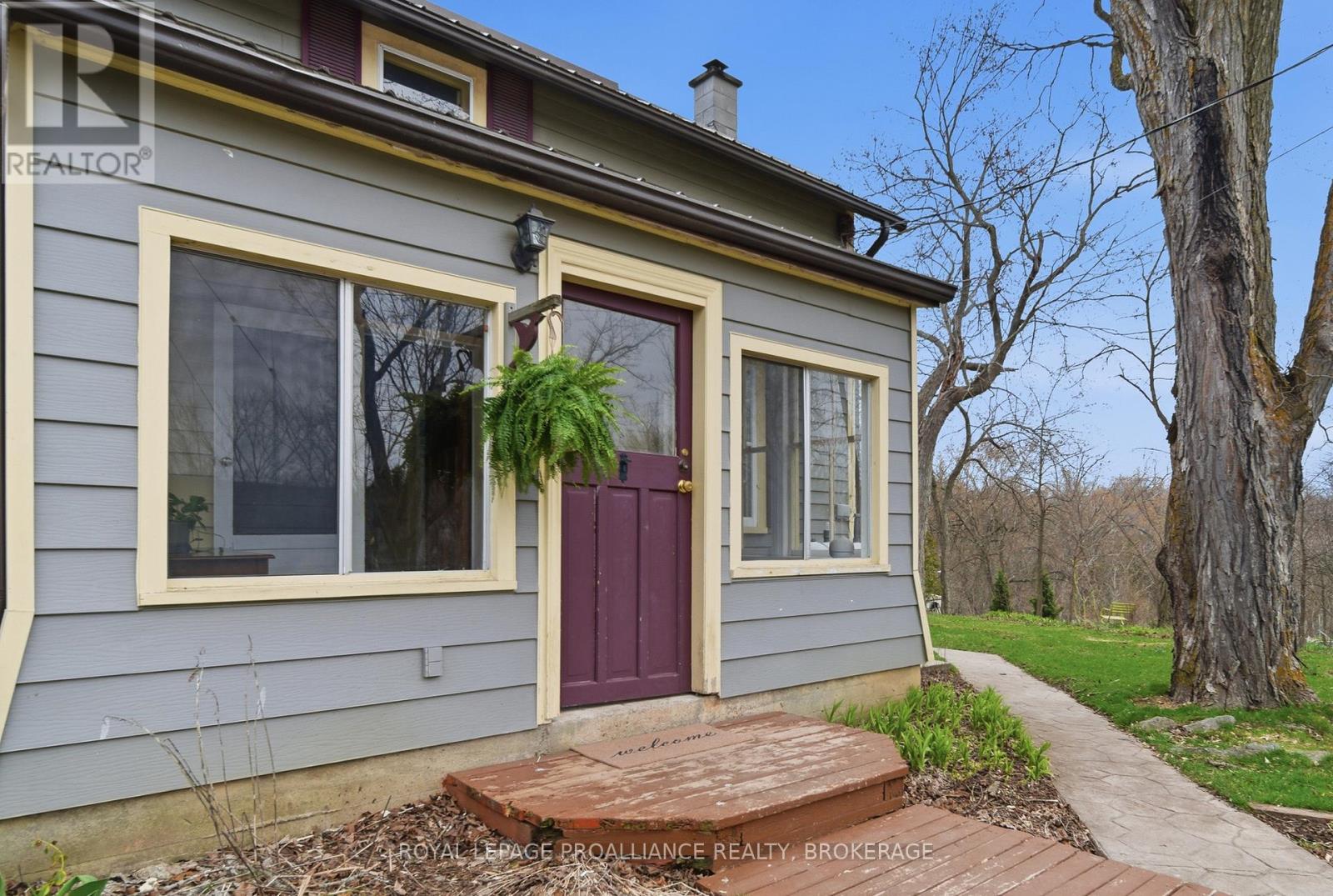 8 Ewart Street, Stone Mills, Ontario  K0K 3N0 - Photo 2 - X13031464