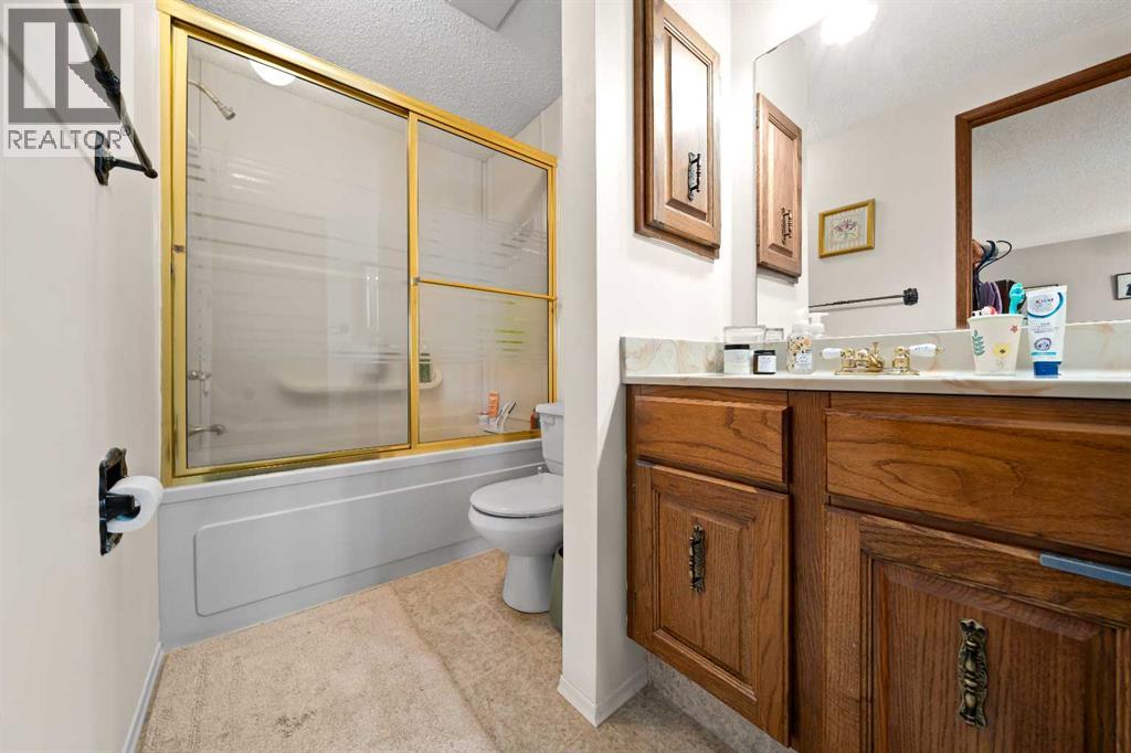 14 Rossmere Crescent, Medicine Hat, Alberta  T1B 2H4 - Photo 19 - A2302164