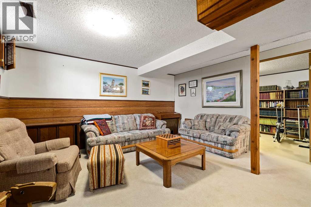 14 Rossmere Crescent, Medicine Hat, Alberta  T1B 2H4 - Photo 24 - A2302164