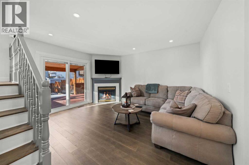 51 Hunters Crescent, Okotoks, Alberta  T1S 1M2 - Photo 14 - A2282300