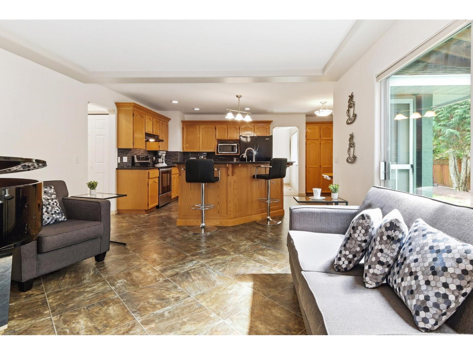 6022 187 Street, Surrey, British Columbia  V3S 7P3 - Photo 11 - R3114205