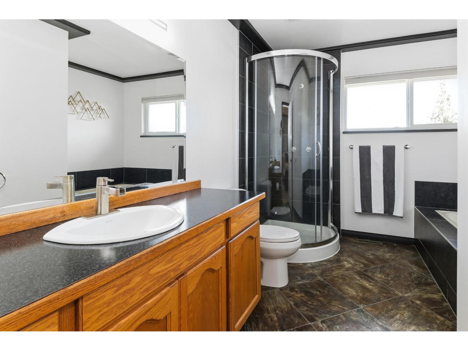 6022 187 Street, Surrey, British Columbia  V3S 7P3 - Photo 21 - R3114205