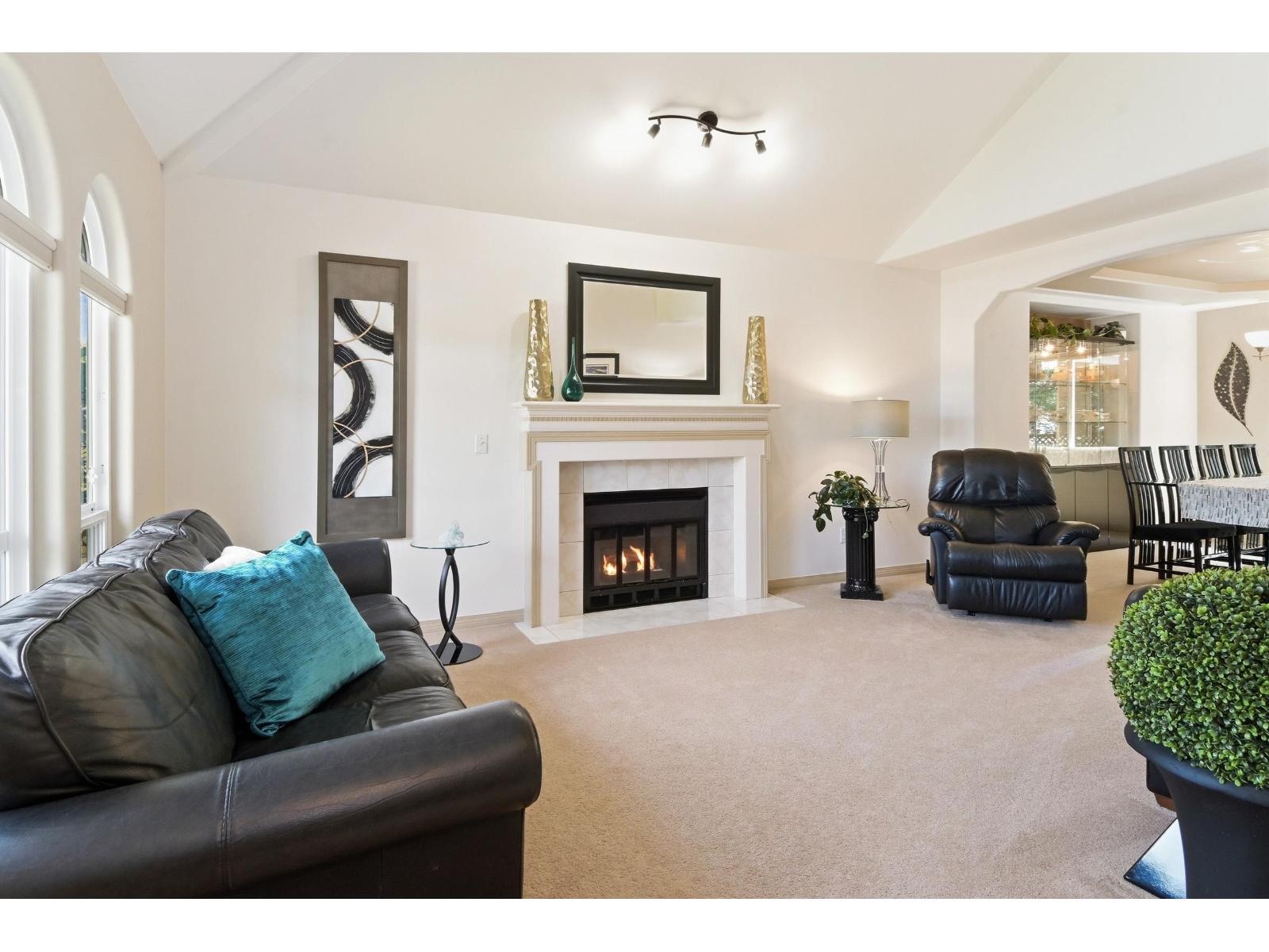 6022 187 Street, Surrey, British Columbia  V3S 7P3 - Photo 4 - R3114205