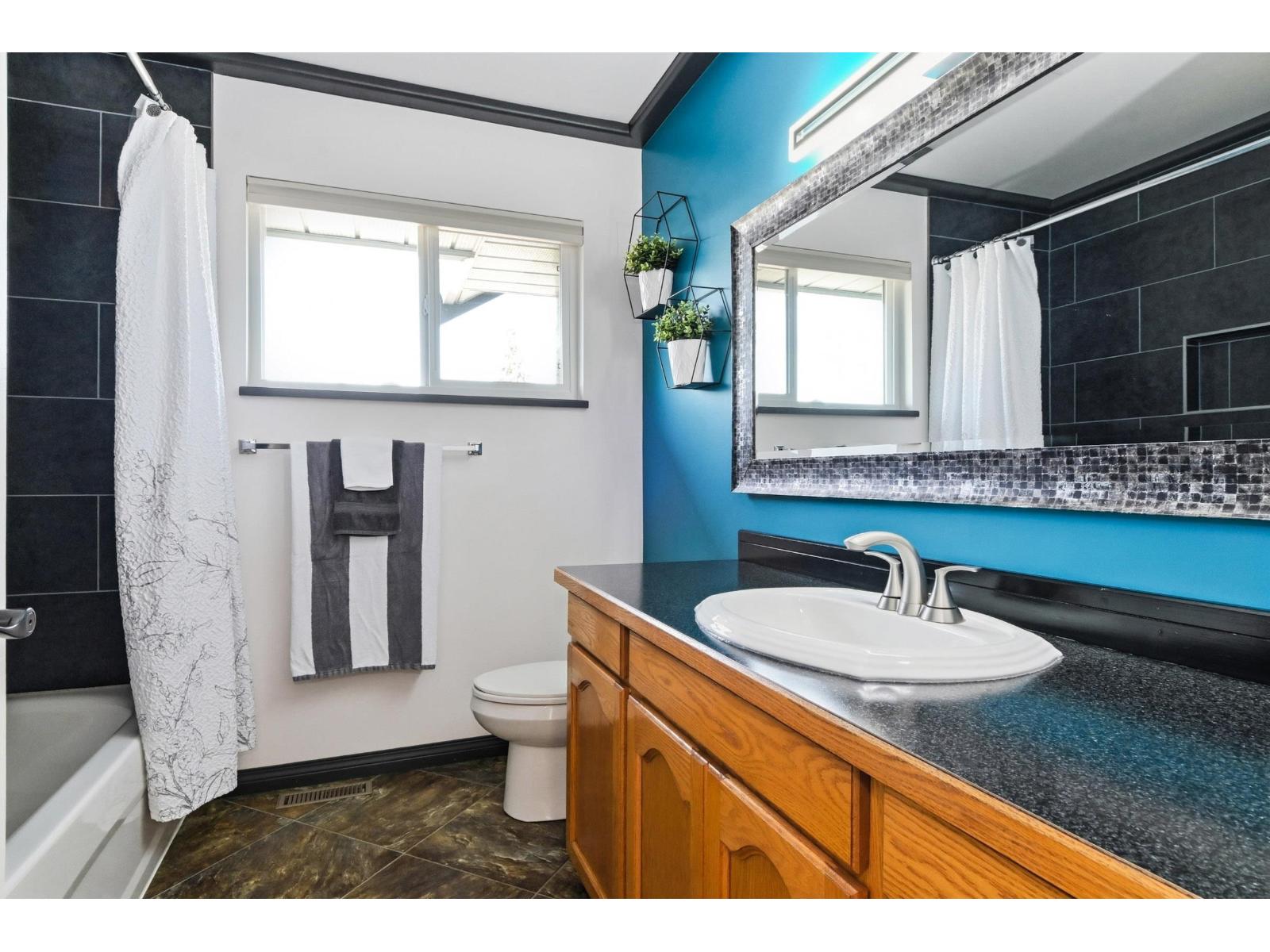 6022 187 Street, Surrey, British Columbia  V3S 7P3 - Photo 29 - R3114205