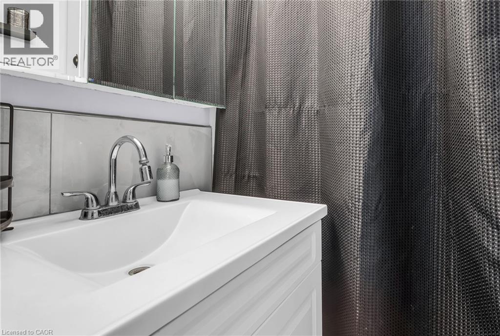 26 Stafford Street, Woodstock, Ontario  N4S 3Z6 - Photo 16 - 40821222