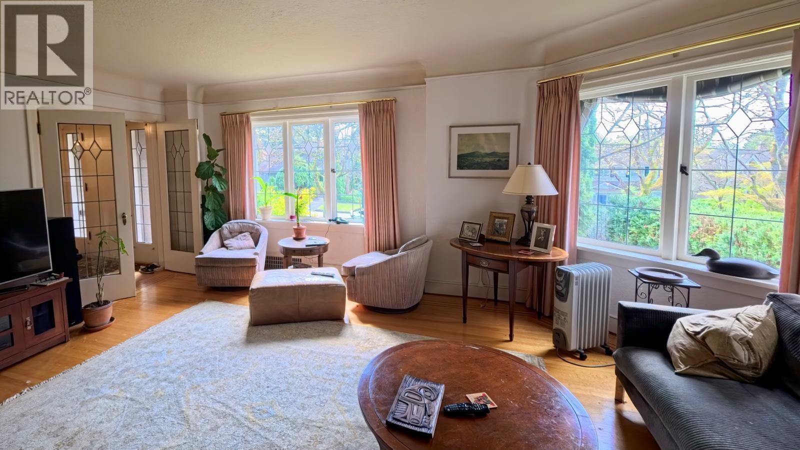 3425 W 33rd Avenue, Vancouver, British Columbia  V6N 2H1 - Photo 6 - R3110242