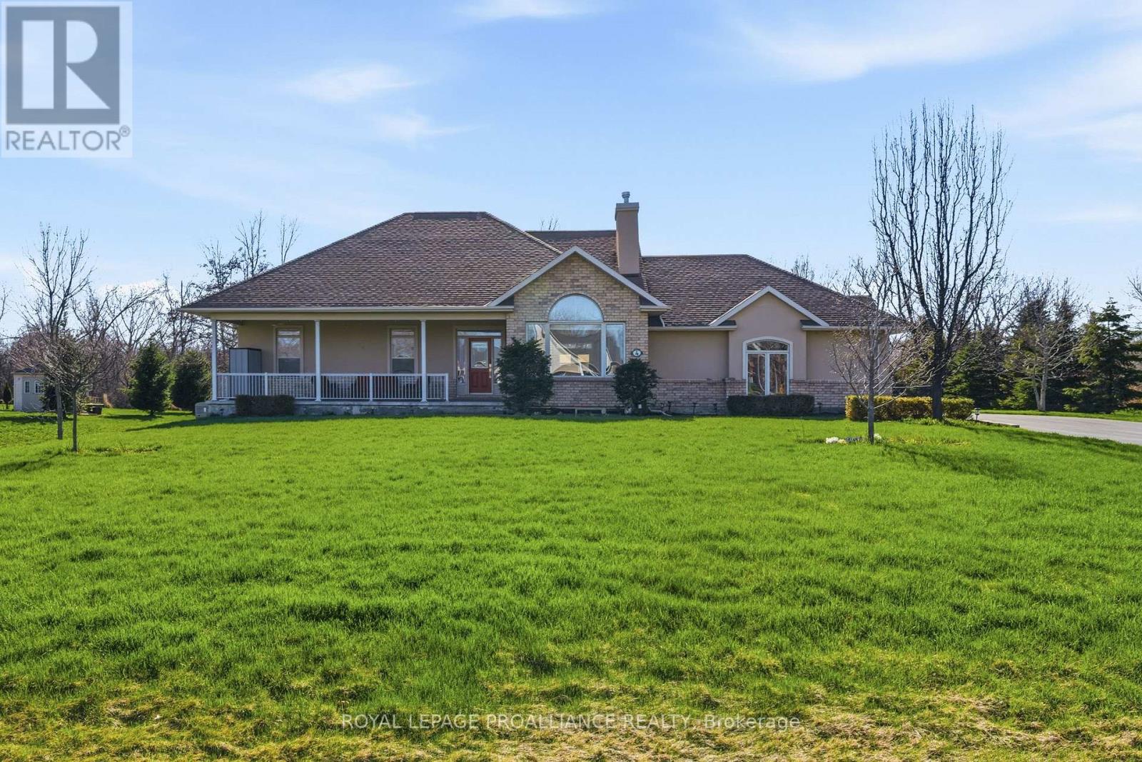 4 BAYSWATER ROAD, Quinte West, Ontario