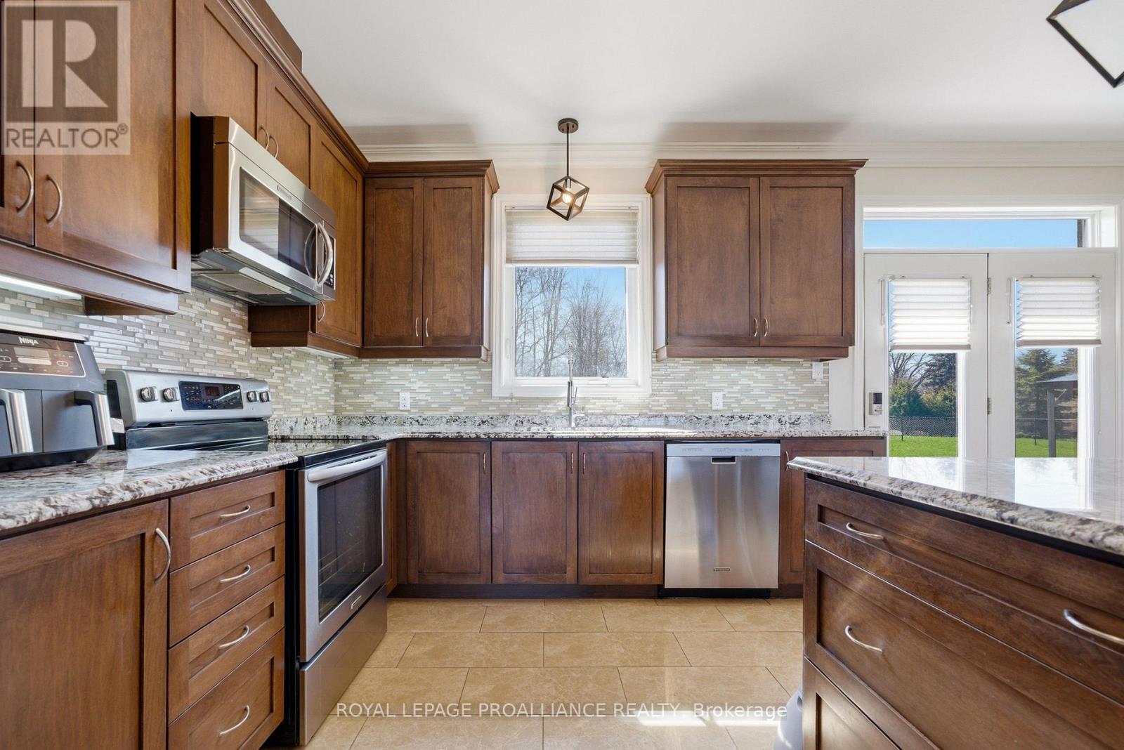 4 Bayswater Road, Quinte West, Ontario  K8V 5P5 - Photo 19 - X13031480