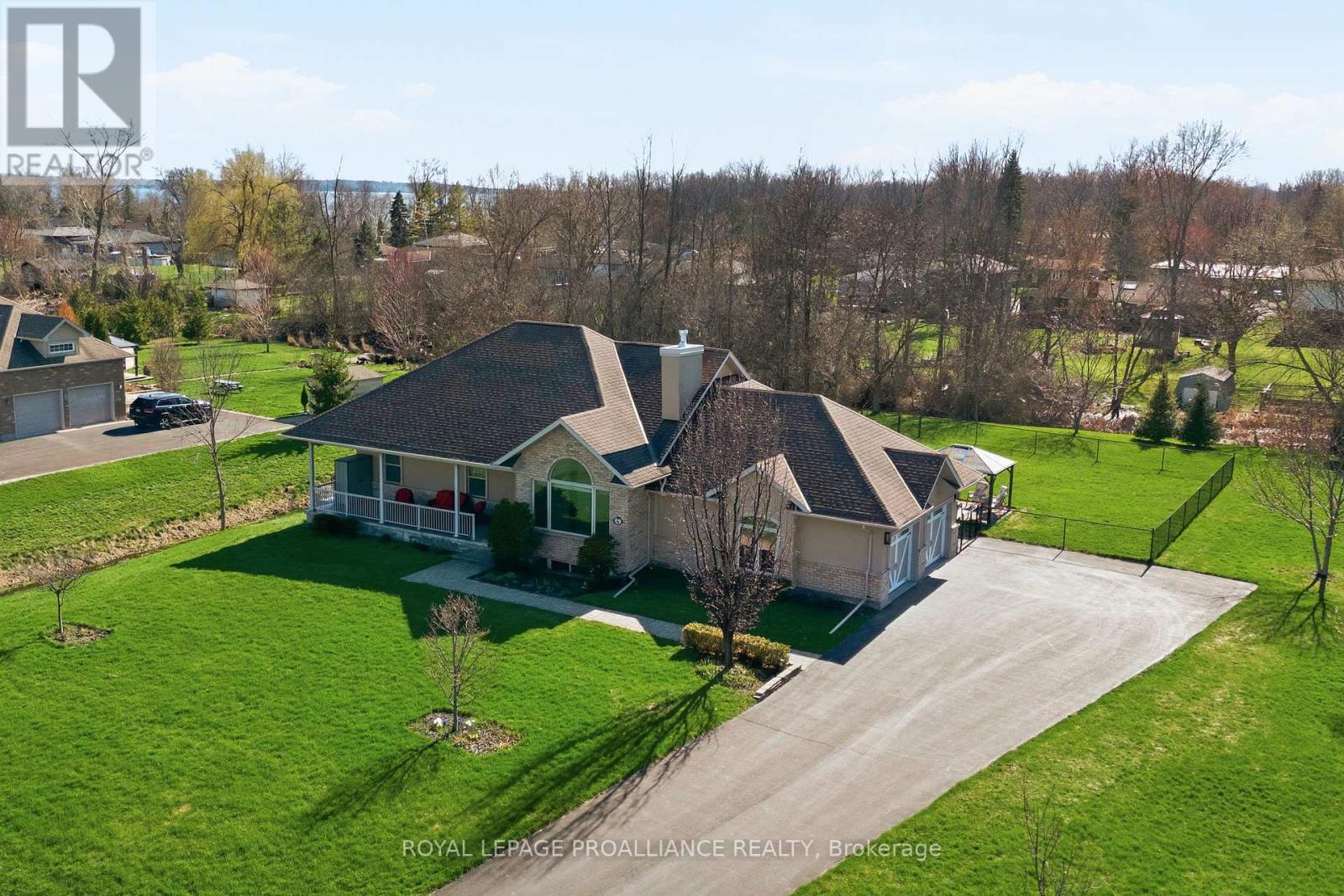 4 Bayswater Road, Quinte West, Ontario  K8V 5P5 - Photo 3 - X13031480