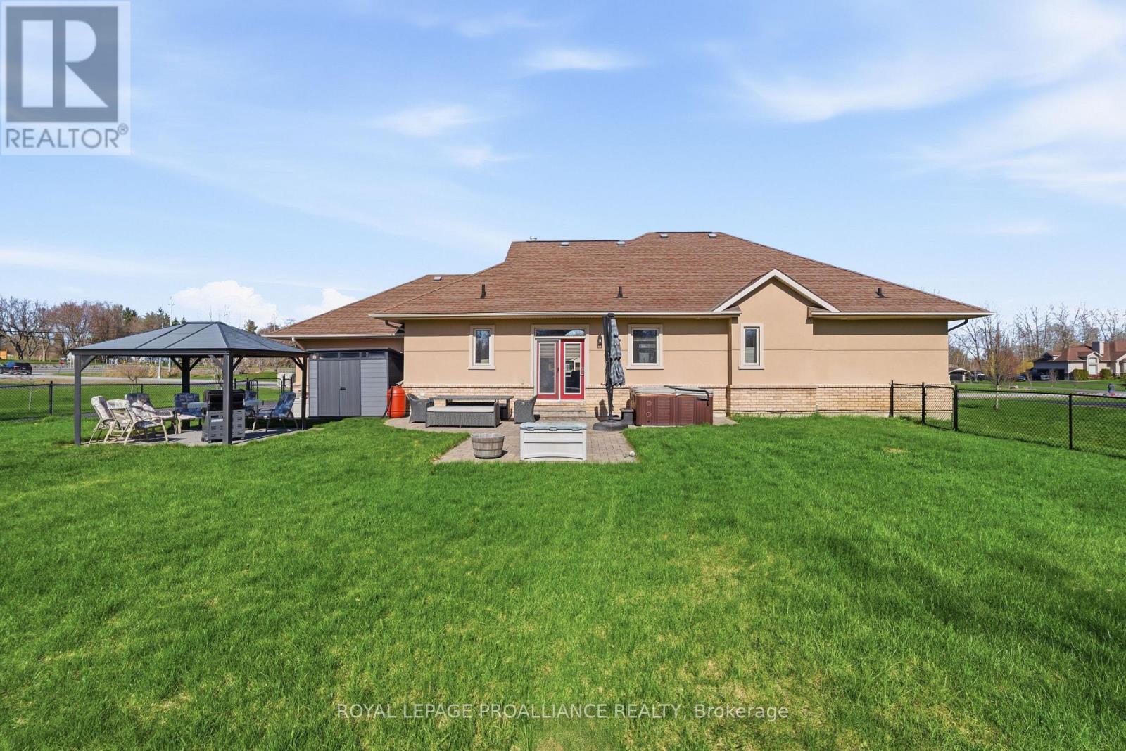 4 Bayswater Road, Quinte West, Ontario  K8V 5P5 - Photo 44 - X13031480
