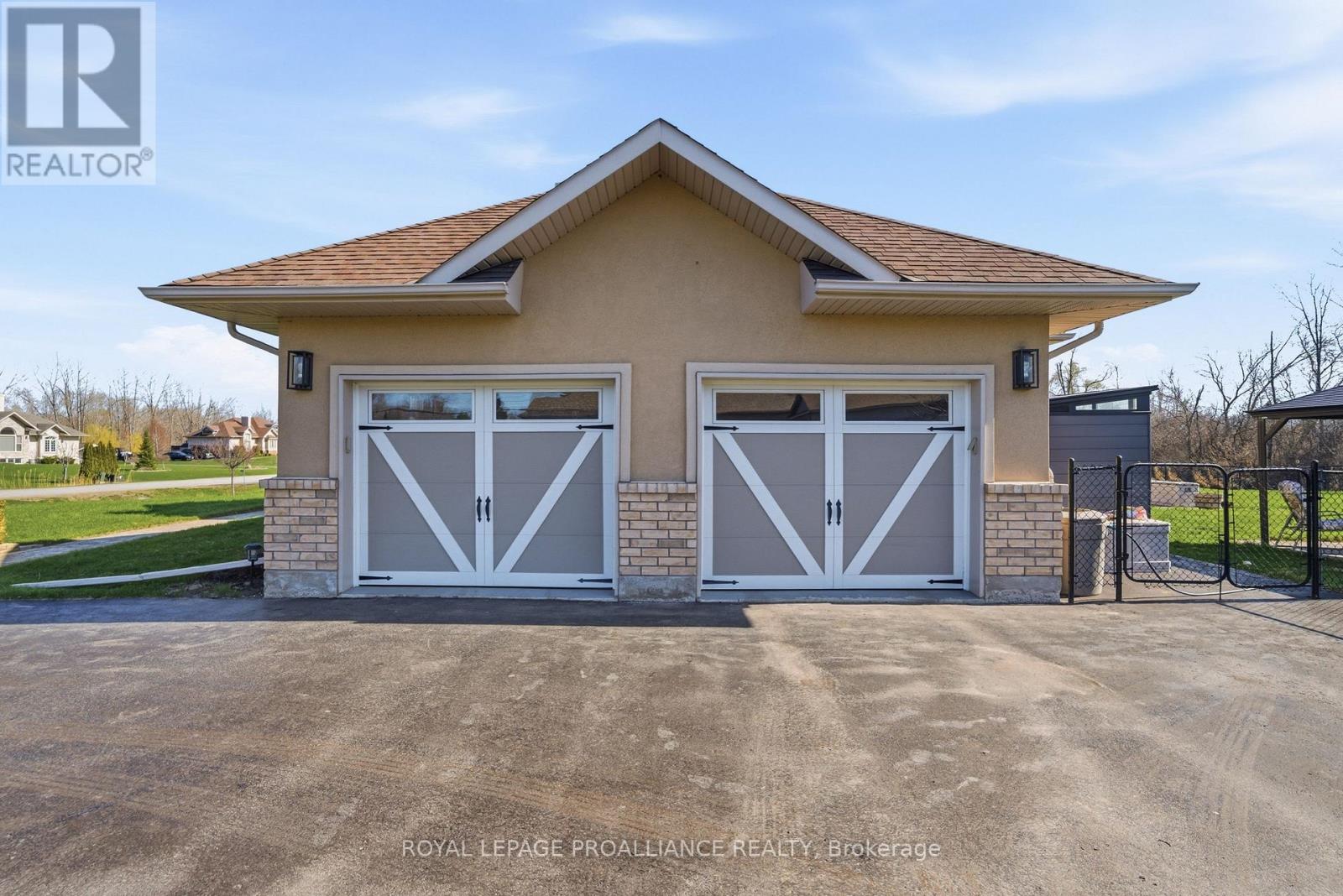 4 Bayswater Road, Quinte West, Ontario  K8V 5P5 - Photo 47 - X13031480