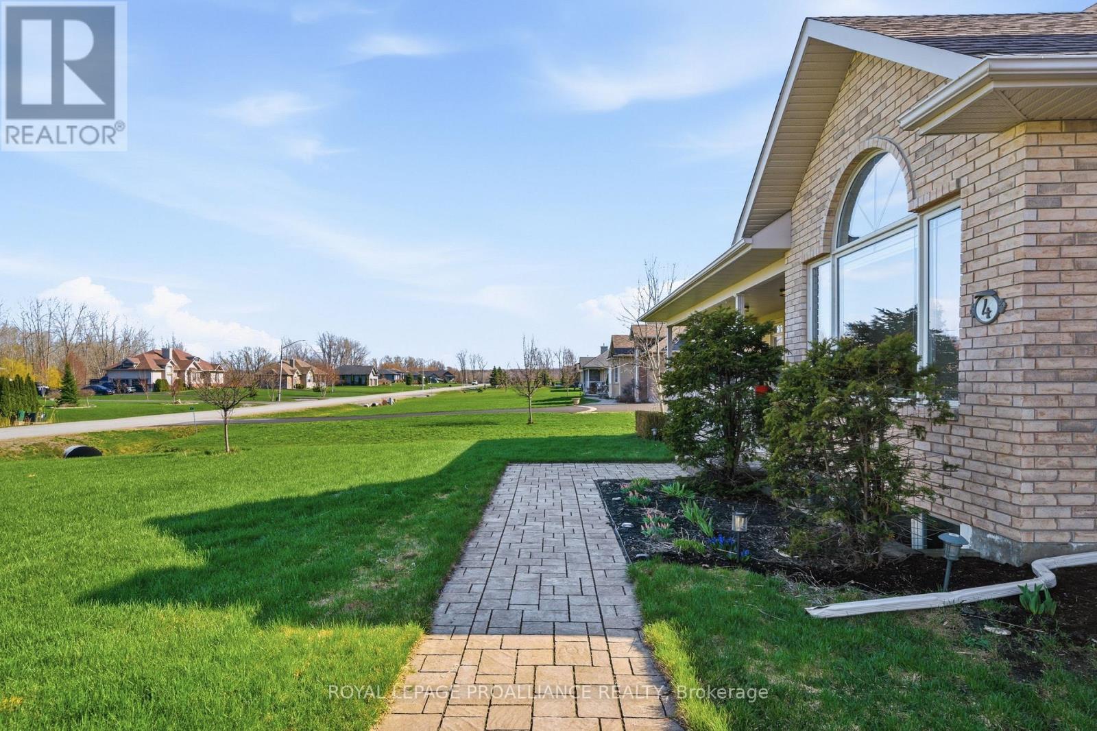4 Bayswater Road, Quinte West, Ontario  K8V 5P5 - Photo 6 - X13031480
