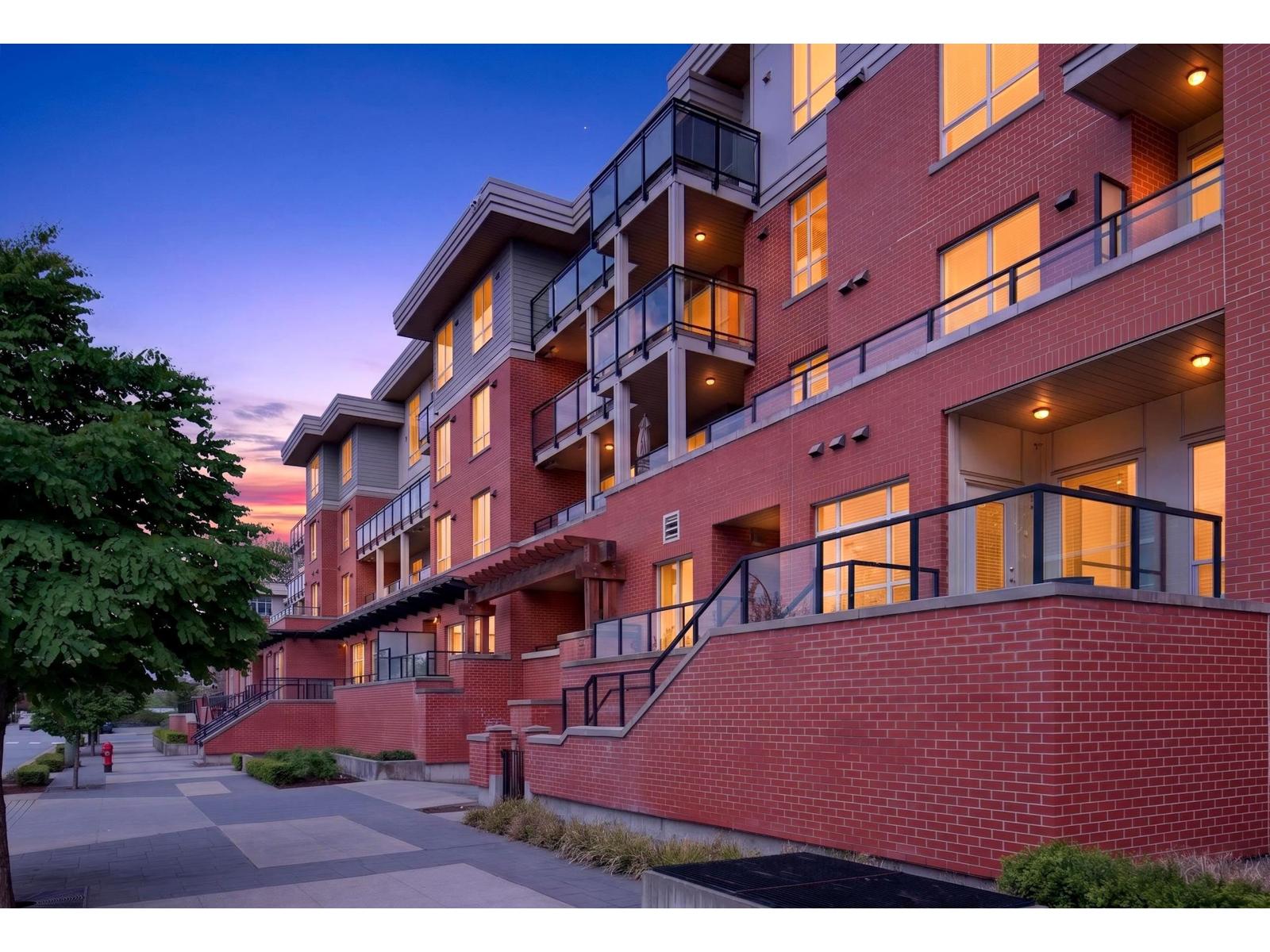 F101 20211 66 AVENUE, Langley, British Columbia