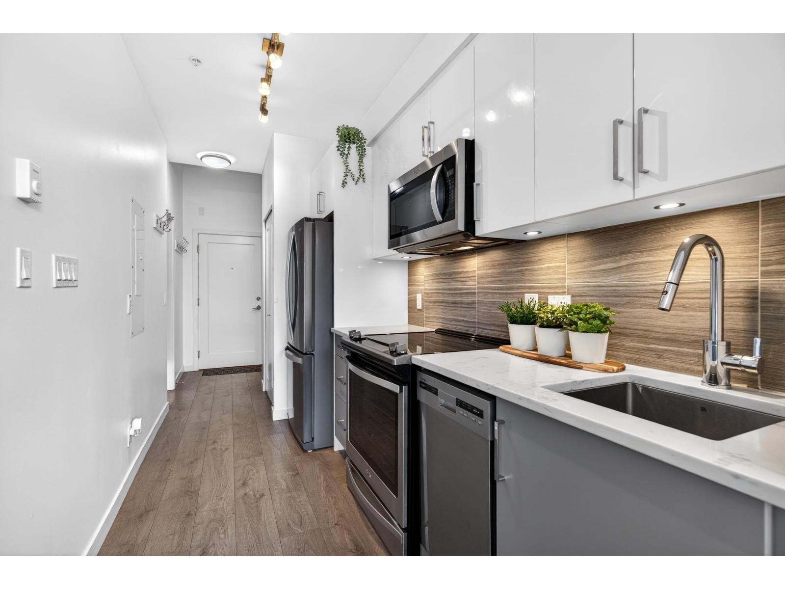 F101 20211 66 Avenue, Langley, British Columbia  V2Y 0L4 - Photo 8 - R3114034