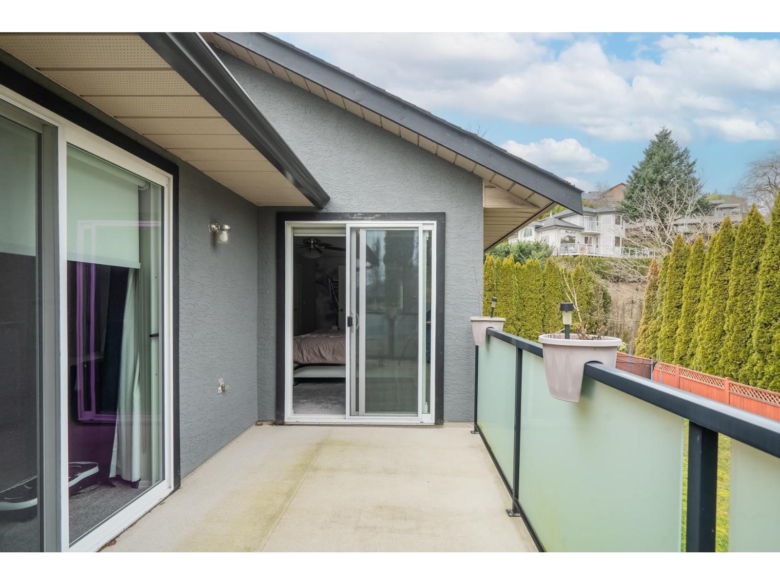 2237 Mountain Drive, Abbotsford, British Columbia  V3G 1E3 - Photo 30 - R3114335