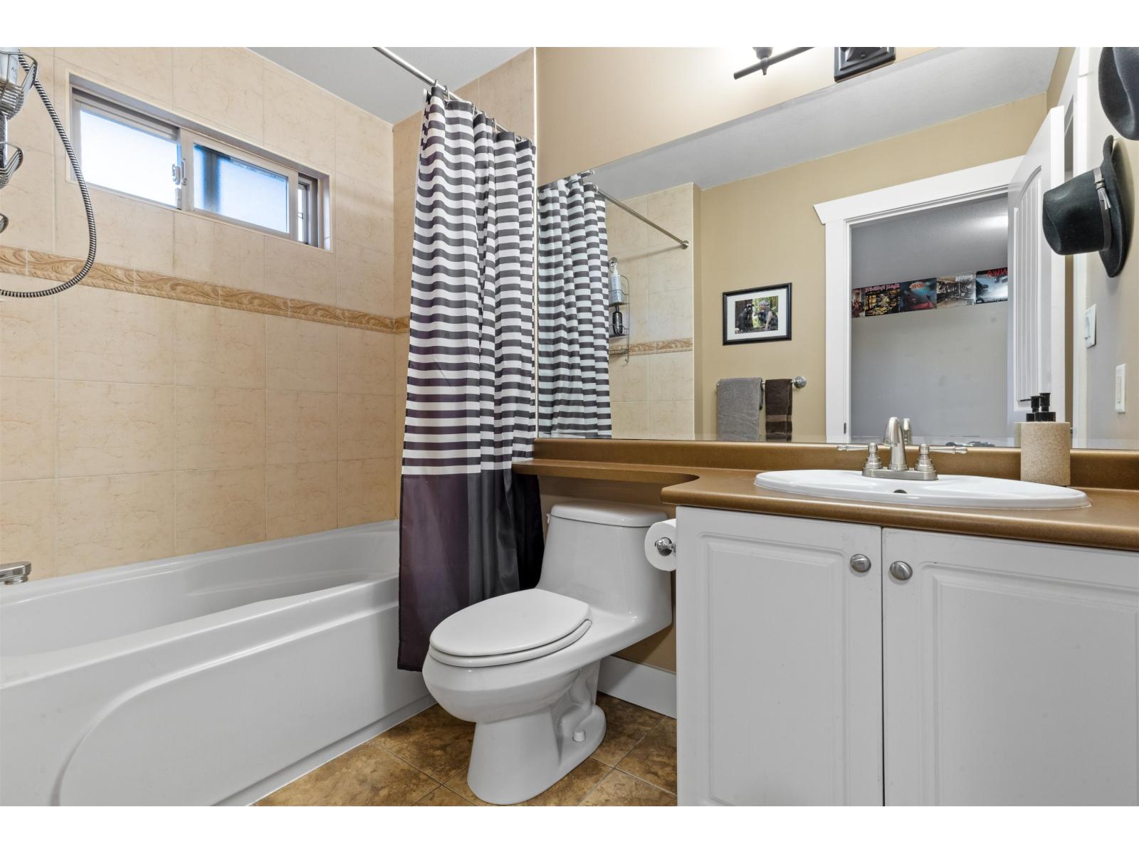 8741 163a Street, Surrey, British Columbia  V4N 1C3 - Photo 34 - R3114599