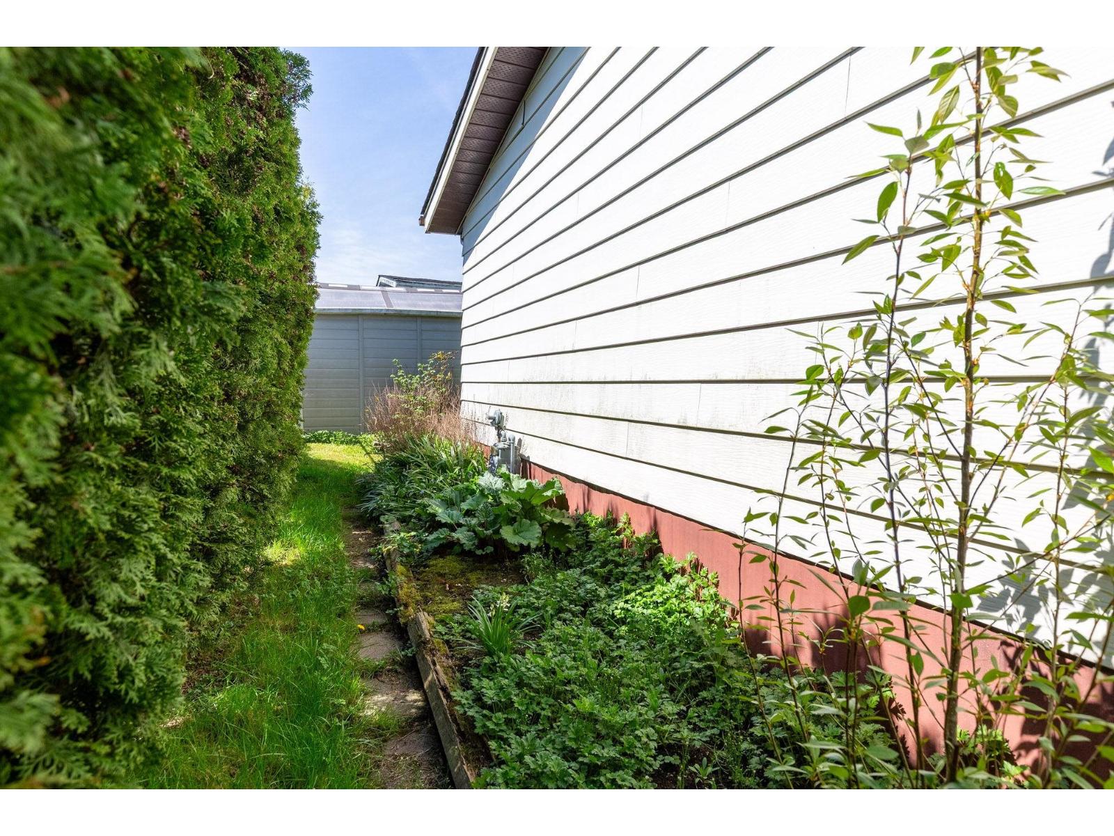 60 8254 134 Street, Surrey, British Columbia  V3W 6M2 - Photo 30 - R3114342