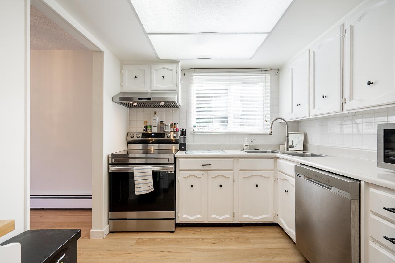 204 1390 Martin Street, White Rock, British Columbia  V4B 3W5 - Photo 13 - R3112934