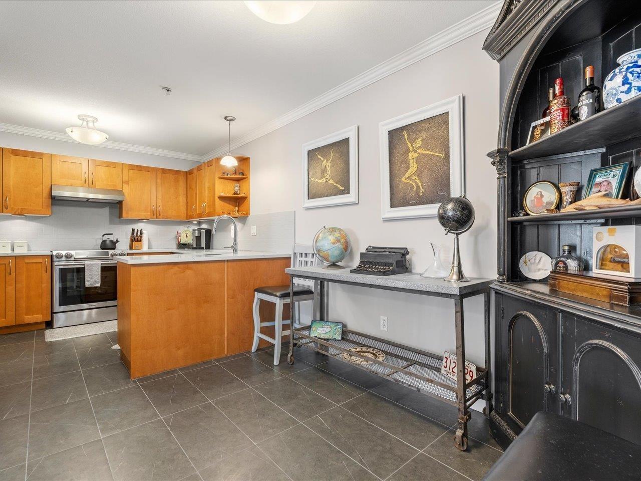 112 15621 Marine Drive, White Rock, British Columbia  V4B 1E1 - Photo 11 - R3113684