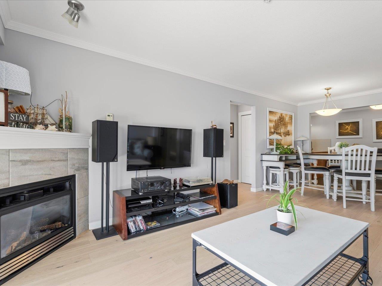 112 15621 Marine Drive, White Rock, British Columbia  V4B 1E1 - Photo 8 - R3113684