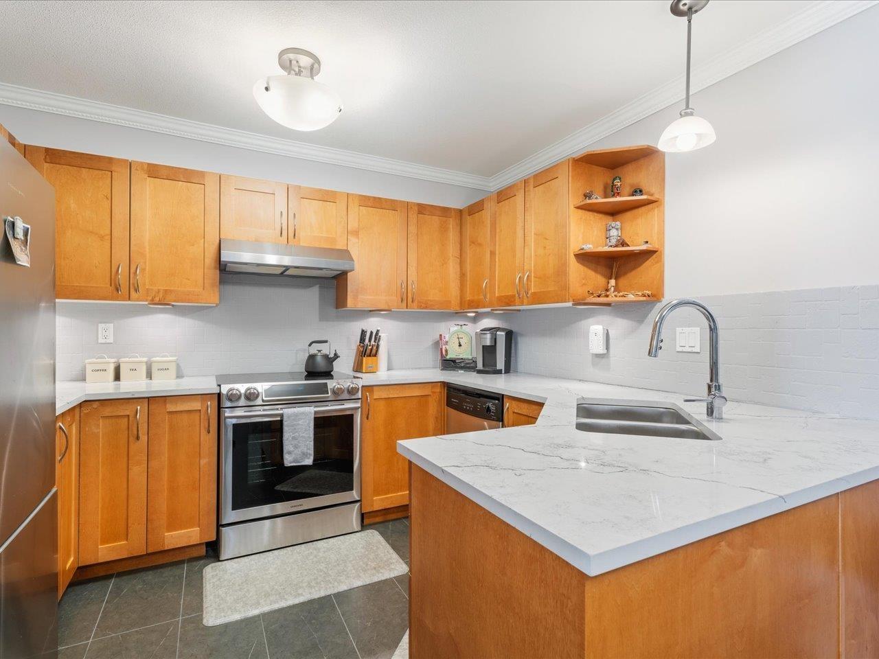 112 15621 Marine Drive, White Rock, British Columbia  V4B 1E1 - Photo 12 - R3113684