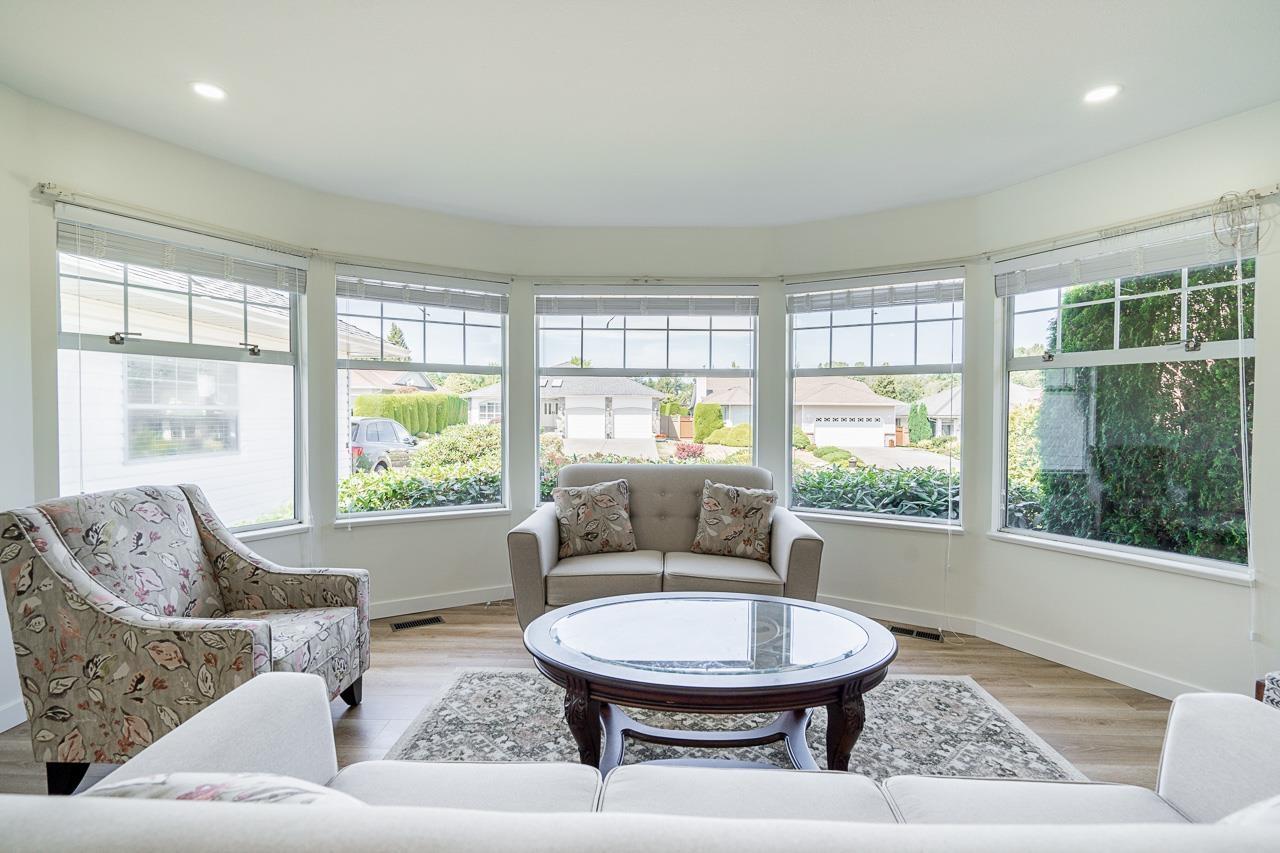 16158 16a Avenue, Surrey, British Columbia  V4A 9J9 - Photo 4 - R3114085