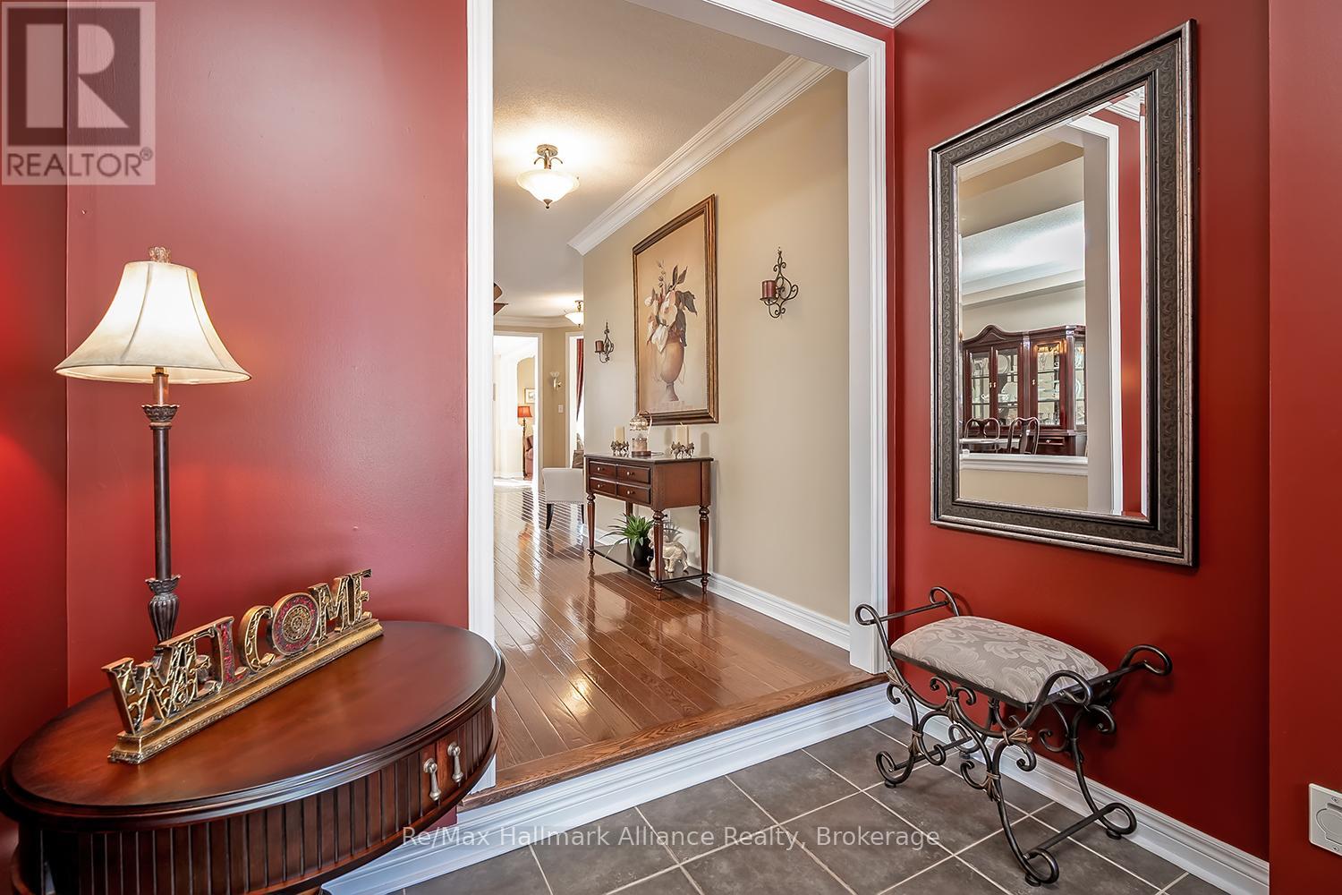 2489 Whistling Springs Crescent, Oakville, Ontario  L6M 5G3 - Photo 2 - W13027022