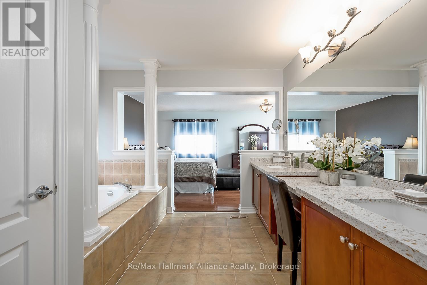 2489 Whistling Springs Crescent, Oakville, Ontario  L6M 5G3 - Photo 27 - W13027022