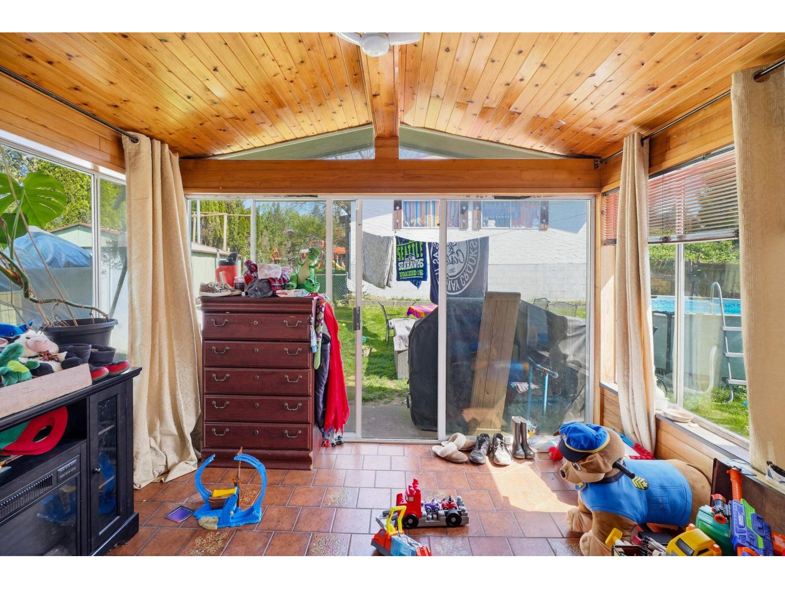 2574 Campbell Avenue, Abbotsford, British Columbia  V2S 4A4 - Photo 8 - R3114032