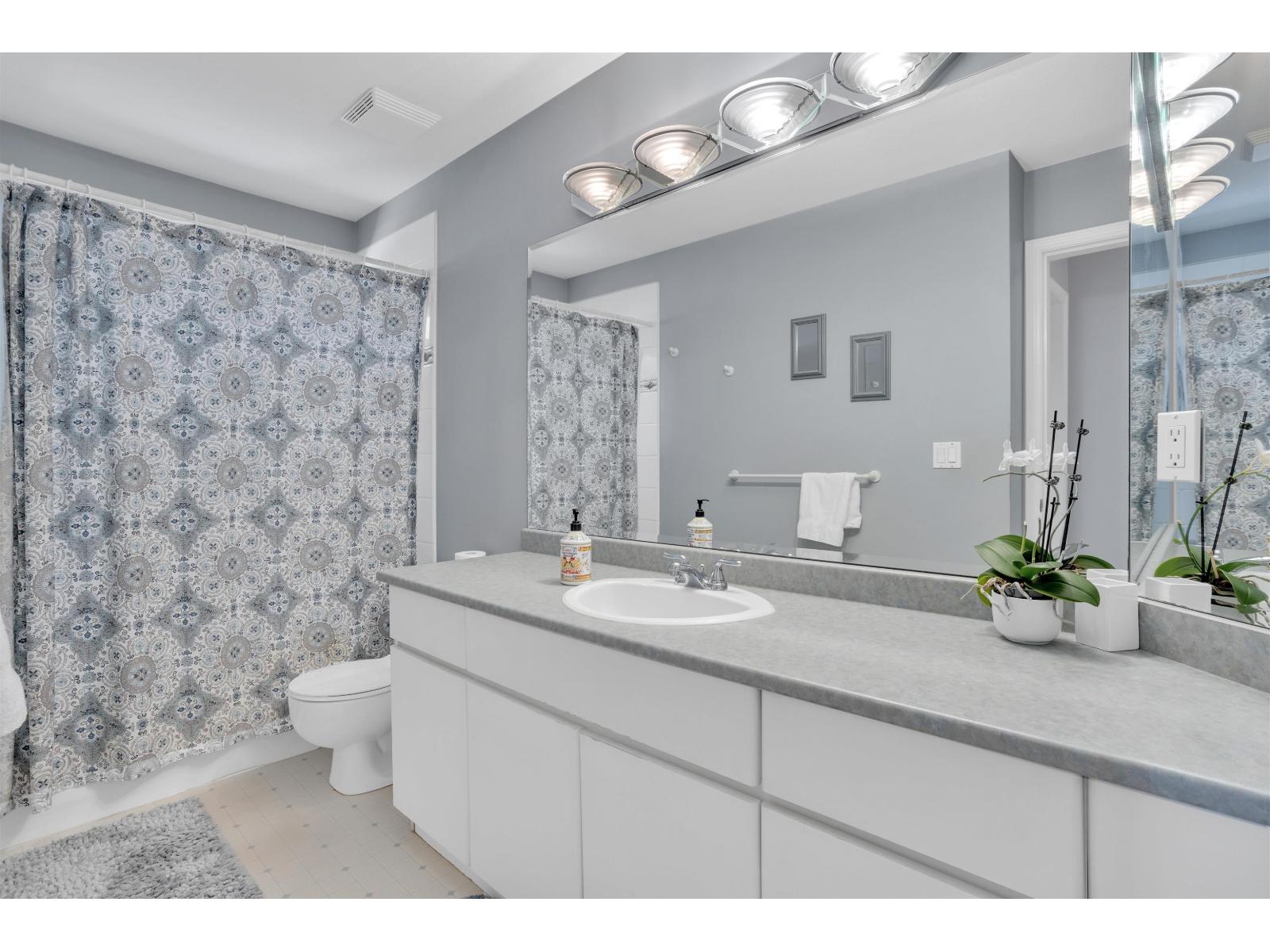 12015 100a Avenue, Surrey, British Columbia  V3V 2Y4 - Photo 19 - R3113891