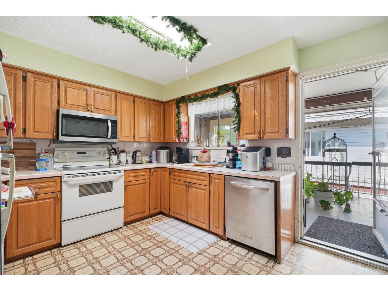 2574 Campbell Avenue, Abbotsford, British Columbia  V2S 4A4 - Photo 6 - R3114032